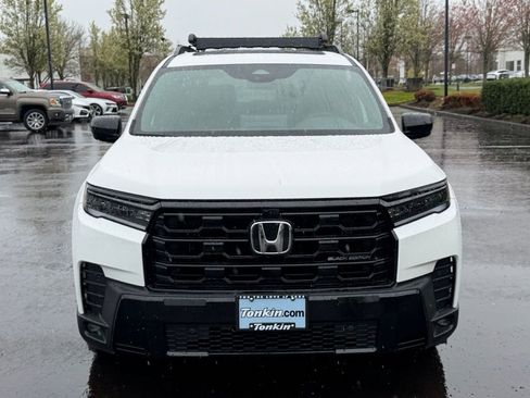 New 2026 Honda Pilot Black Edition image 3
