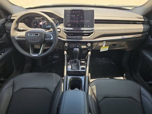 New 2026 Jeep Compass Latitude AWD/4WD image 9