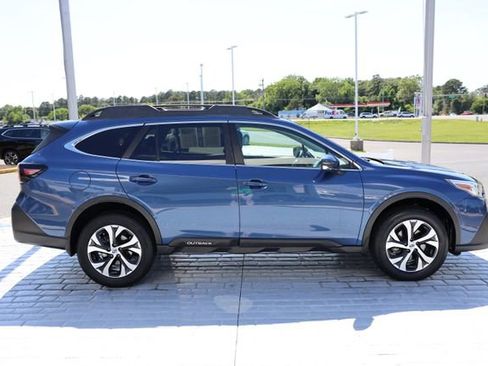 Used 2020 Subaru Outback Limited XT w/ Popular Package #2 AWD/4WD image 6