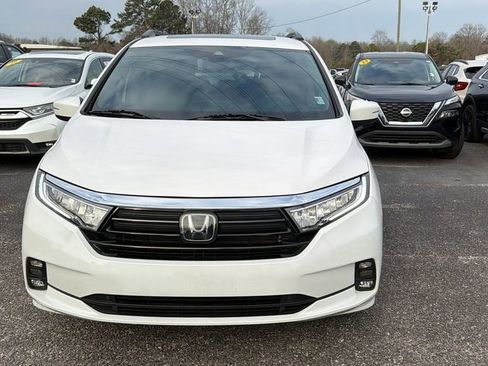 Used 2024 Honda Odyssey EX-L image 2