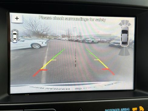 Used 2019 Ford Explorer Limited w/ Ford Safe & Smart Package image 21