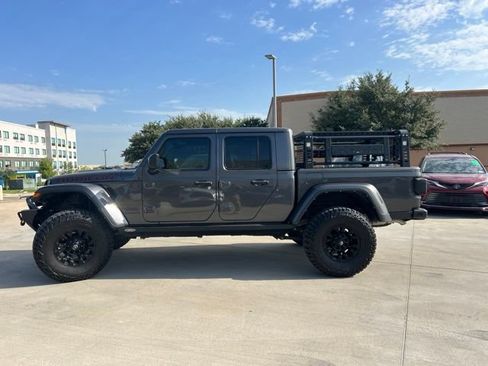 Used 2022 Jeep Gladiator Rubicon w/ Trailer Tow Package AWD/4WD image 6