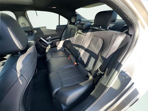 Used 2019 Mercedes-Benz A 220 4MATIC image 23