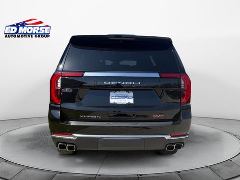 Certified 2025 GMC Yukon Denali AWD/4WD image 4