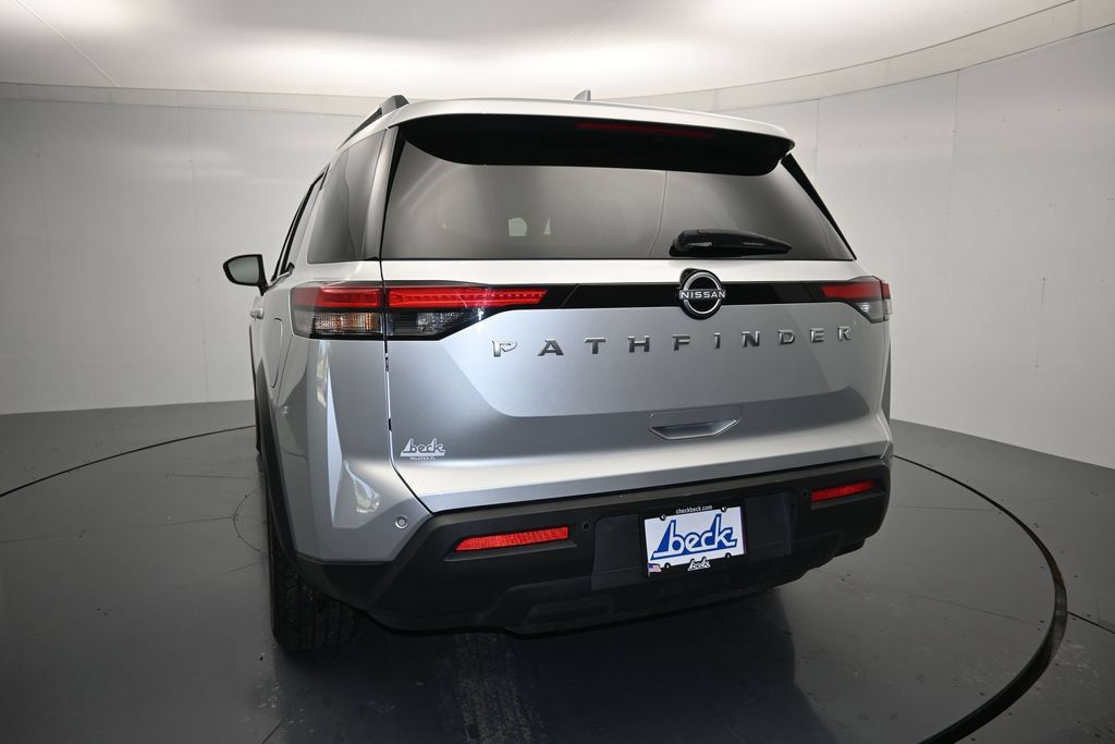 Used 2025 Nissan Pathfinder SV FWD image 24