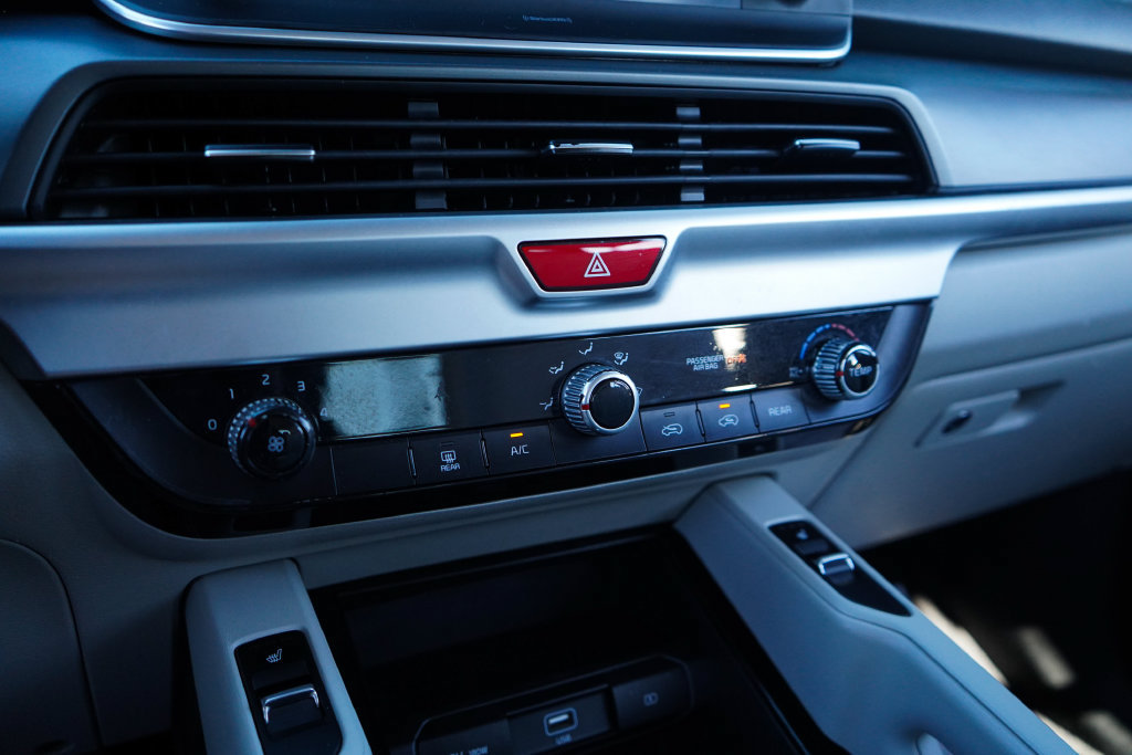 Used 2021 Kia Telluride S FWD image 29