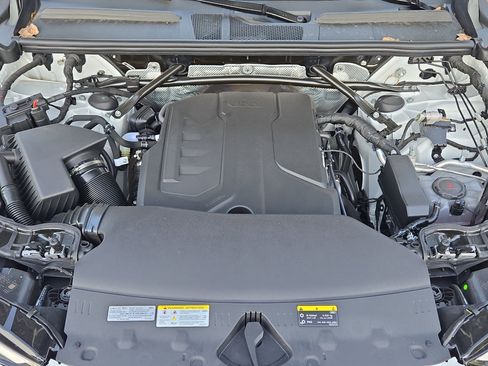 New 2025 Audi Q5 Premium w/ Convenience Package image 39