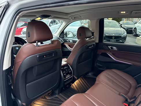 Used 2020 BMW X7 xDrive40i w/ Premium Package image 41