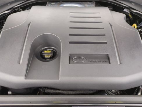 New 2026 Land Rover Range Rover SE image 14