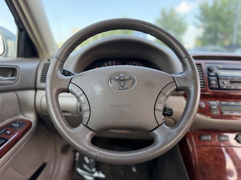 Used 2005 Toyota Camry LE FWD image 13