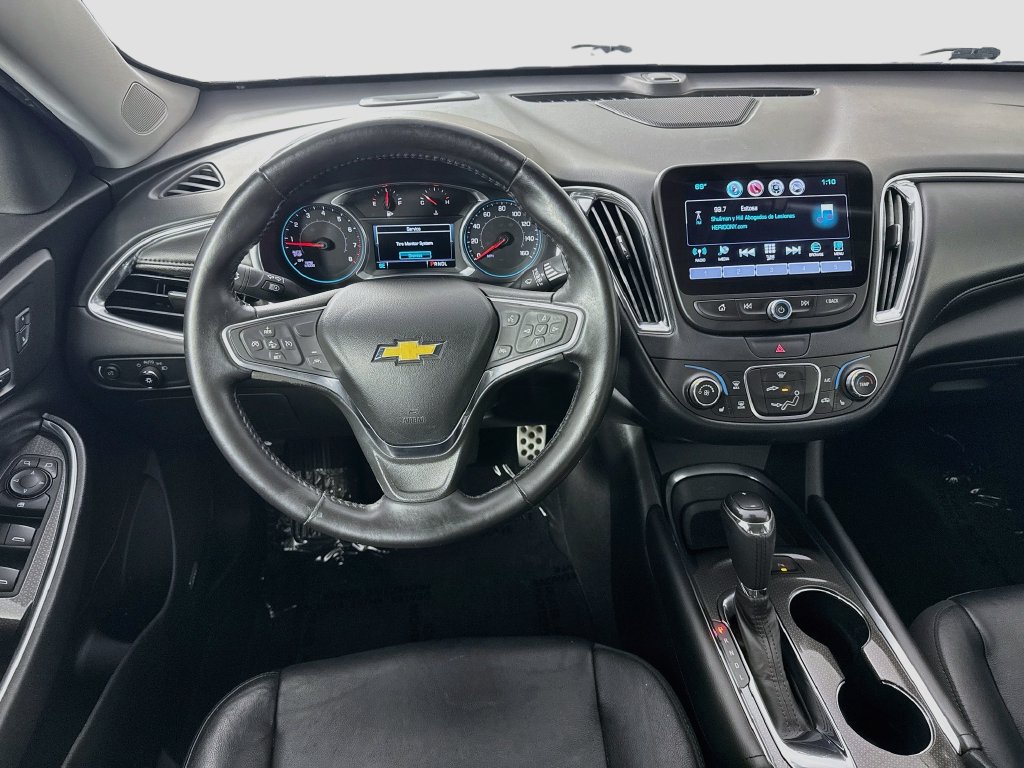 Used 2017 Chevrolet Malibu LT w/ Leather Package FWD image 28