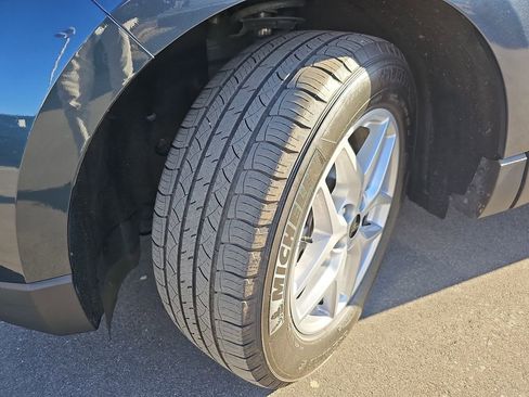 Used 2023 Ford Edge SEL w/ Convenience Package image 37