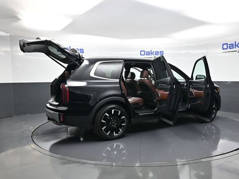 Used 2024 Kia Telluride SX w/ Towing Package image 59