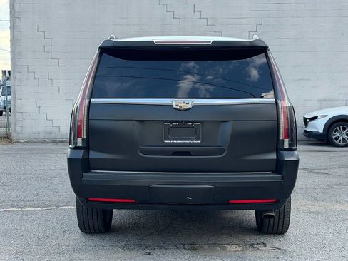 Used 2017 Cadillac Escalade ESV Platinum AWD/4WD image 8