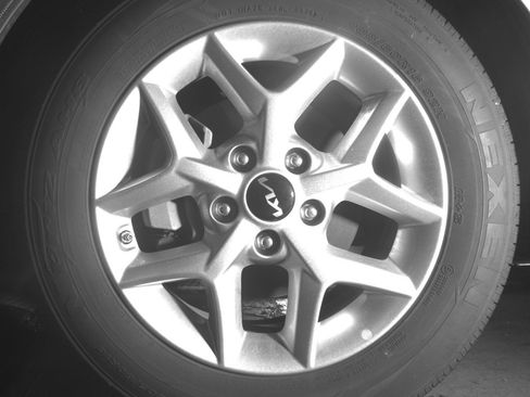 Used 2025 Kia Soul LX w/ LX Technology Package image 12