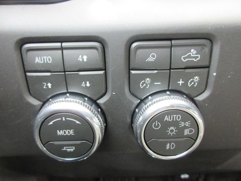New 2026 GMC Sierra 1500 AT4 AWD/4WD image 20