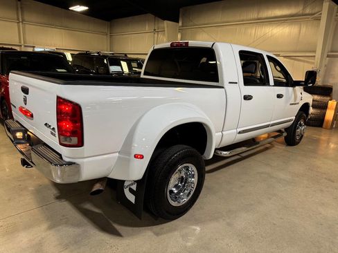 Used 2006 Dodge Ram 3500 Truck SLT w/ Light Group image 12