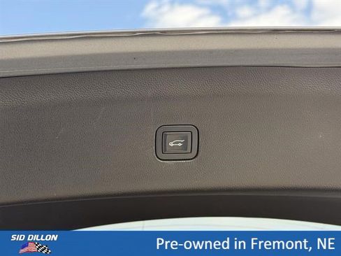 Certified 2019 Buick Enclave Premium w/ Experience Buick Package AWD/4WD image 7