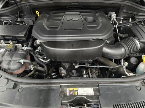 Used 2021 Jeep Grand Cherokee Overland image 12