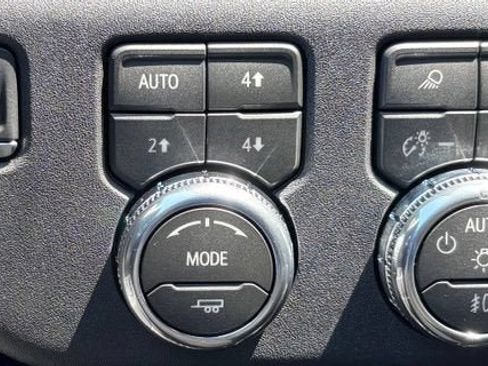 New 2026 GMC Sierra 3500 SLE w/ SLE Value Package AWD/4WD image 25