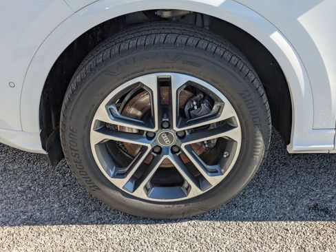 Certified 2025 Audi Q5 Premium w/ Convenience Package image 25