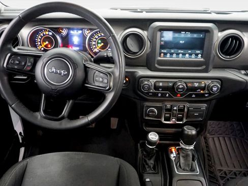 Used 2023 Jeep Gladiator Sport AWD/4WD image 22