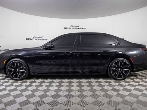 Used 2023 BMW 740i RWD image 10