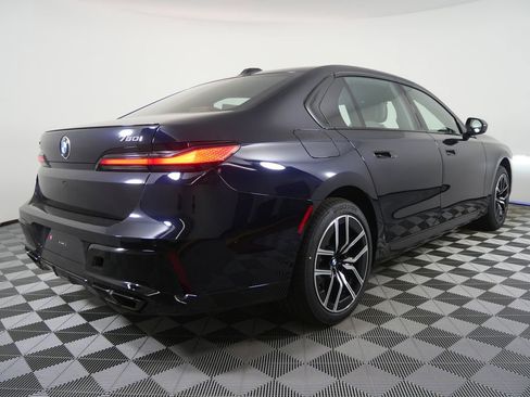 New 2026 BMW 760i xDrive w/ Luxury Rear Seating Package AWD/4WD image 3