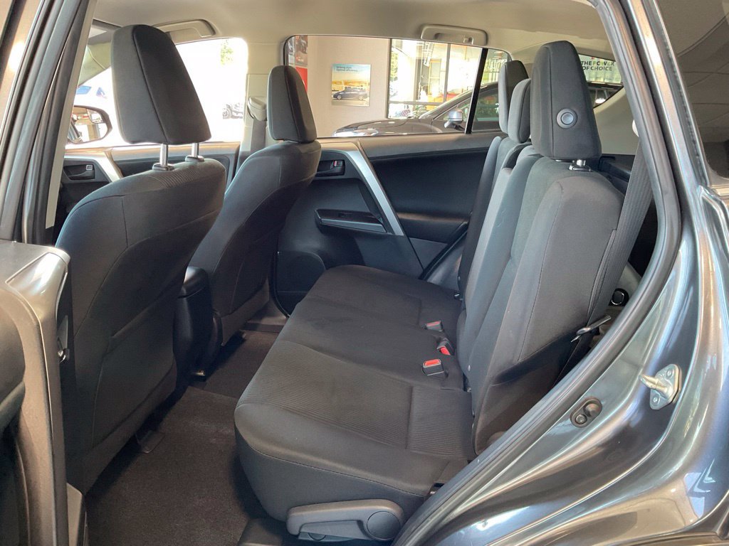 Used 2017 Toyota RAV4 LE w/ All Weather Liner Package AWD/4WD image 19