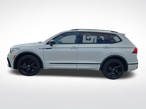 Used 2023 Volkswagen Tiguan SE R-Line AWD/4WD image 7