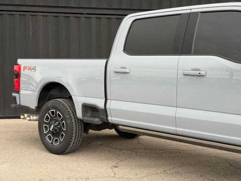 Used 2025 Ford F350 Platinum image 5