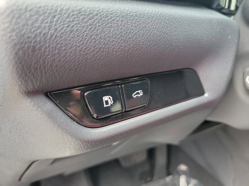 Certified 2025 Lexus NX 250 FWD w/ Premium Package image 25