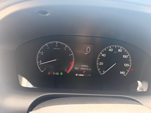 Certified 2024 Honda HR-V LX image 5