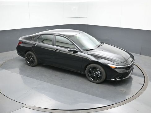 New 2026 Hyundai Elantra Sport image 23