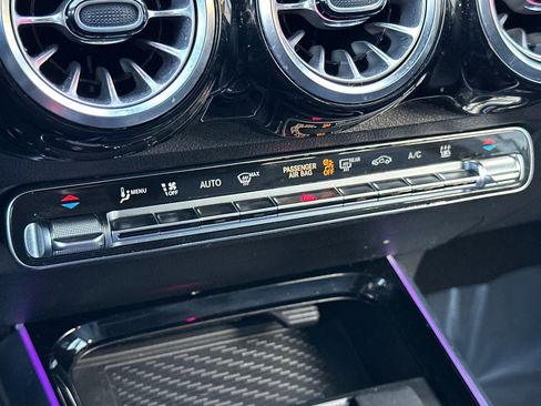 Certified 2023 Mercedes-Benz EQB 300 4MATIC image 21