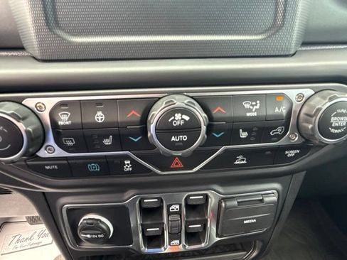 Used 2023 Jeep Wrangler Unlimited w/ Cold Weather Group AWD/4WD image 19