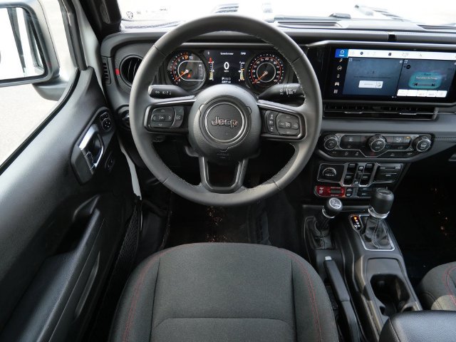 Used 2026 Jeep Gladiator Rubicon AWD/4WD image 12