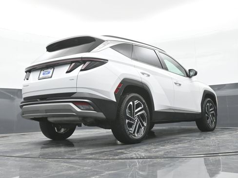 Certified 2025 Hyundai Tucson Limited image 44