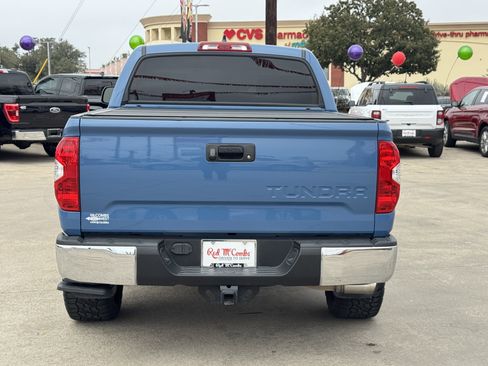 Used 2021 Toyota Tundra SR5 w/ SR5 Upgrade Package image 10