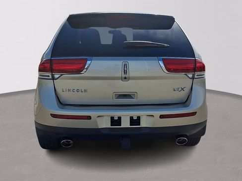 Used 2011 Lincoln MKX 2WD w/ 101A Rapid Spec Order Code image 5