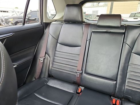 Used 2019 Toyota RAV4 XLE Premium w/ Cold Weather Package AWD/4WD image 13