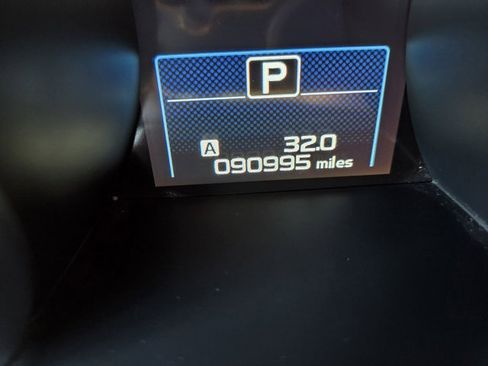 Used 2019 Subaru Outback 3.6R Limited AWD/4WD image 25