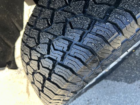 Used 2022 Chevrolet Silverado 1500 LT image 13