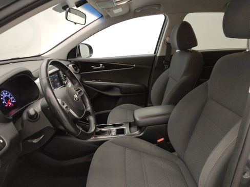 Used 2019 Kia Sorento S FWD image 17