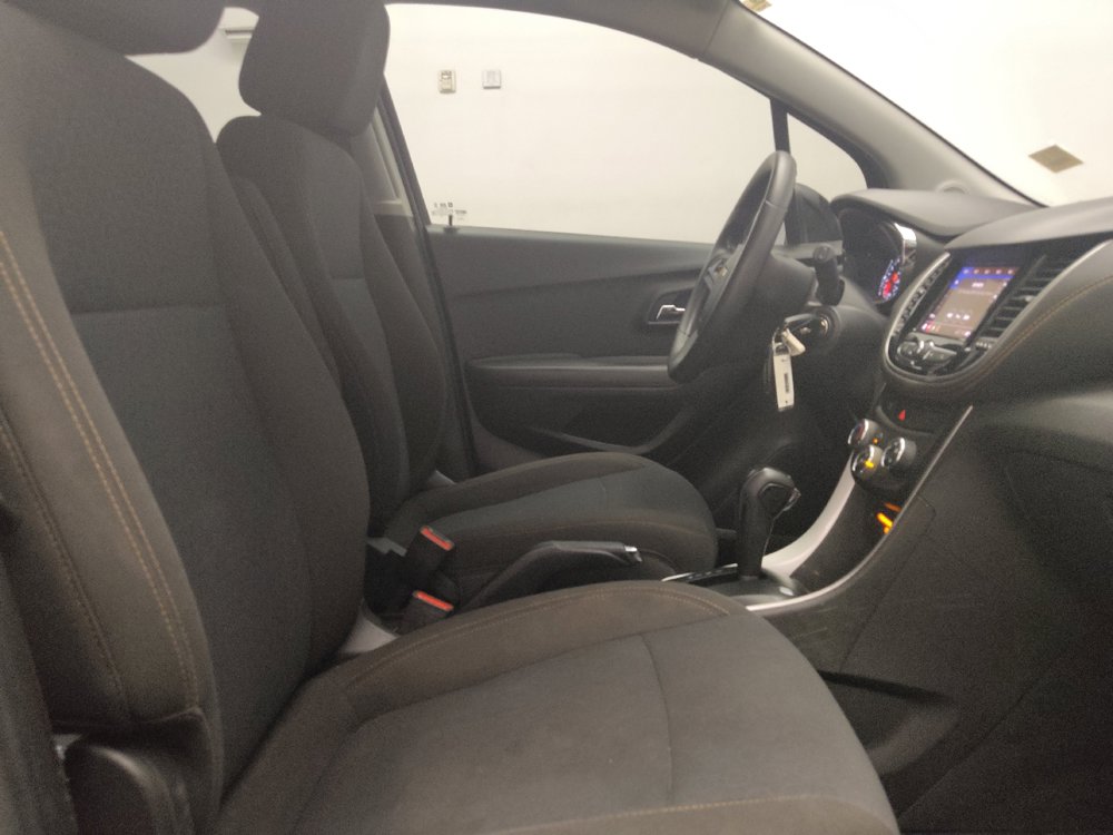Used 2020 Chevrolet Trax LS w/ Tint and Cruise Package FWD image 21