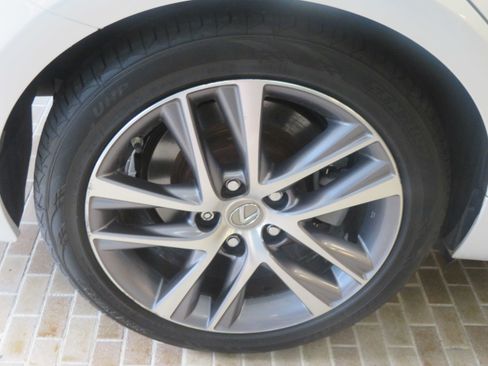 Used 2018 Lexus IS 300 w/ Accessory Package 2 RWD image 9