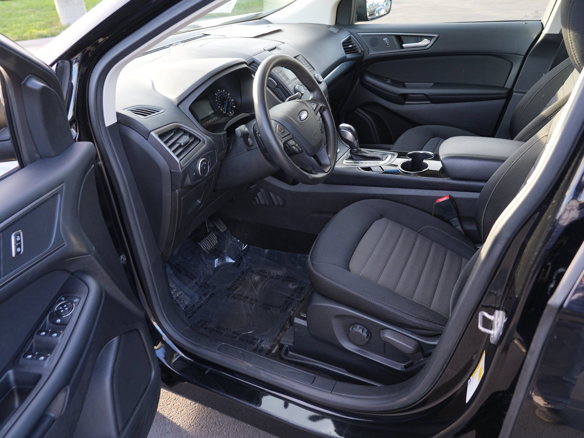 Used 2017 Ford Edge SE AWD/4WD image 14