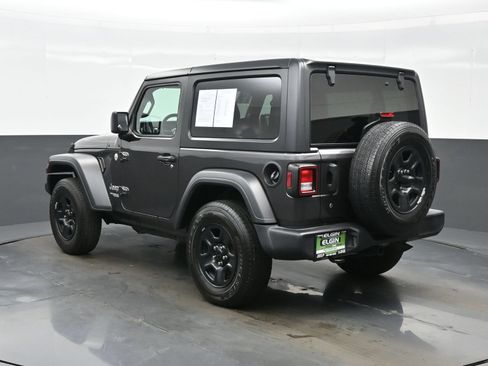 Used 2019 Jeep Wrangler Sport AWD/4WD image 5
