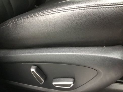 Used 2018 Lincoln MKC Premiere image 24