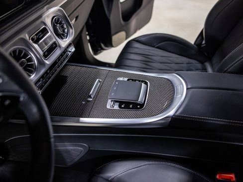 Used 2025 Mercedes-Benz G 63 AMG 4MATIC image 39